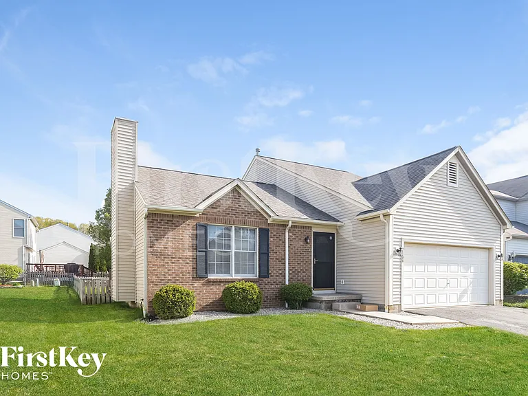 7104 Winchester Crossing Blvd — Photo 3