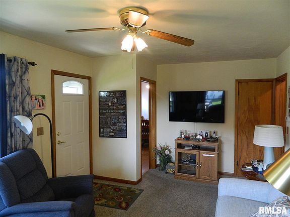 4th image of 700 15th St