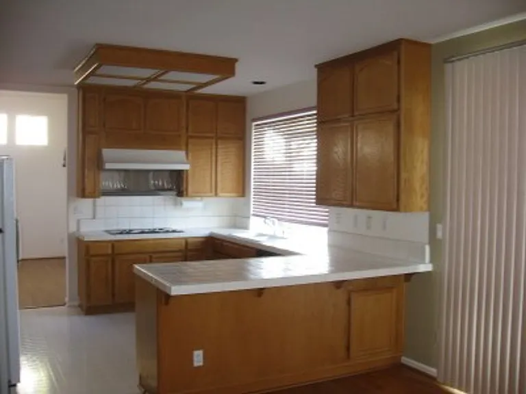 2315 Redington Dr — Photo 3