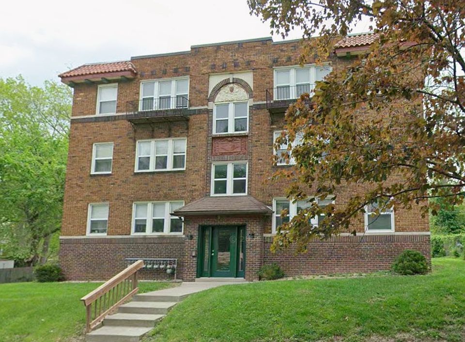 1st image of 905 E 28th St #2