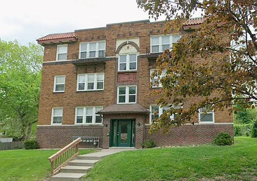 905 E 28th St #2 Photo 1