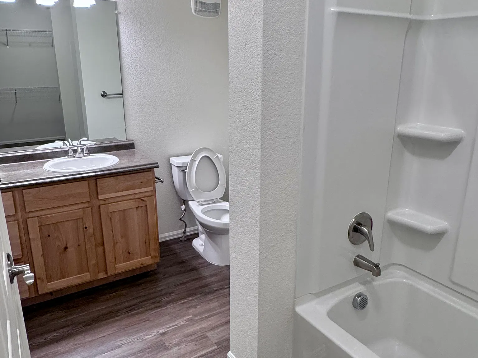 1 bed, 725 sqft, $1,550 — Photo 4