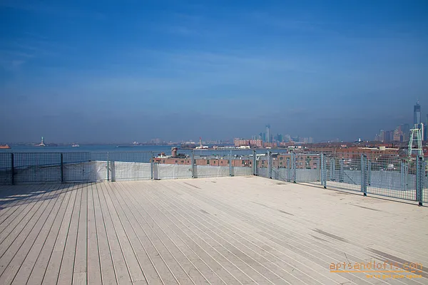 Rented by aptsandlofts.com | media 12