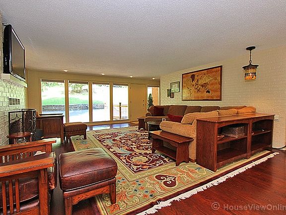 4th image of 920 Kimbel Woods Dr
