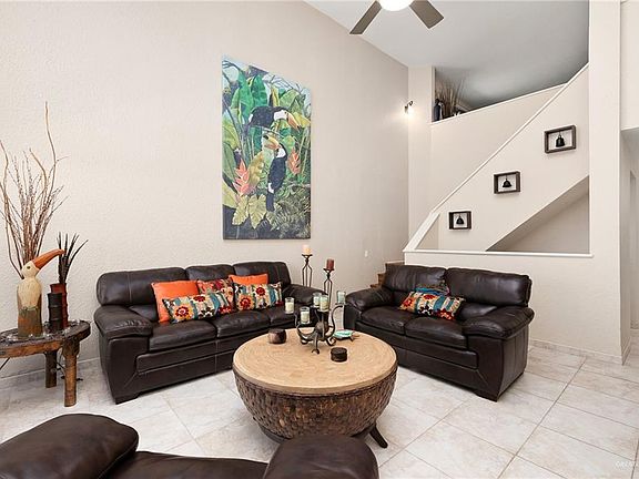 5th image of 4501 Laguna Blvd #402