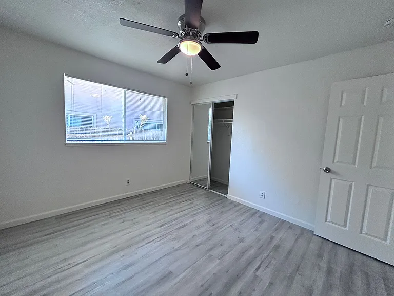 6962-6964 Crux Dr — Photo 13