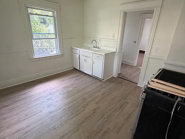 4 New York St #2 — Photo 11