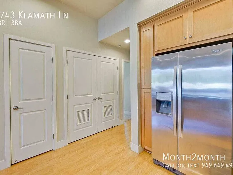 3743 Klamath Ln — Photo 8