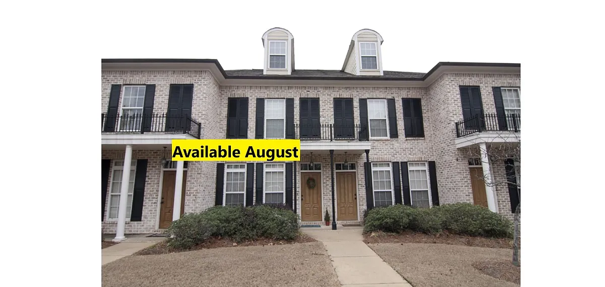 Photo 1 of 2 - 2206 Anderson Rd #802 - Oxford, MS Primary Photo - 2206 Anderson Rd #802