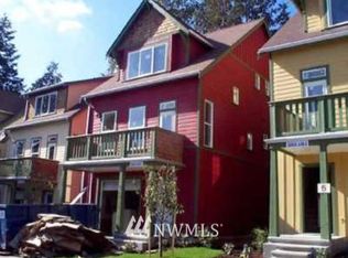 145 Sadie NW #4, Bainbridge Island, WA 98110