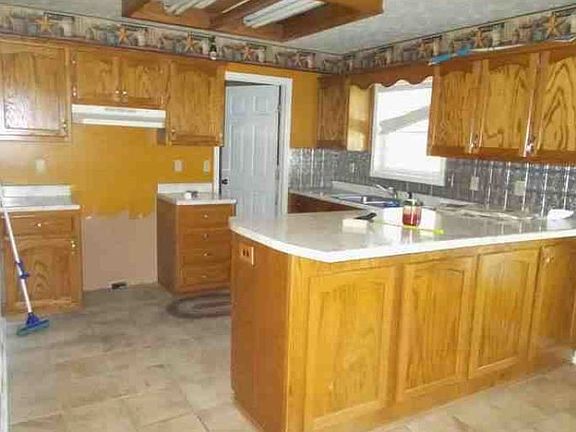 2nd image of 78 Meadow Ln