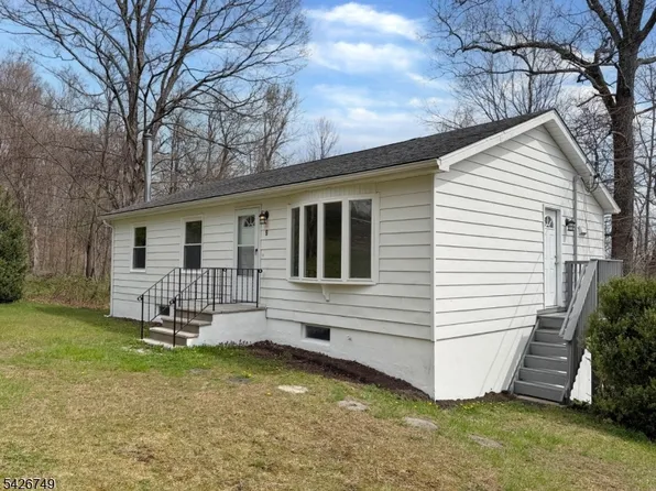 9 Fern Ct, Wantage Twp., NJ 07461