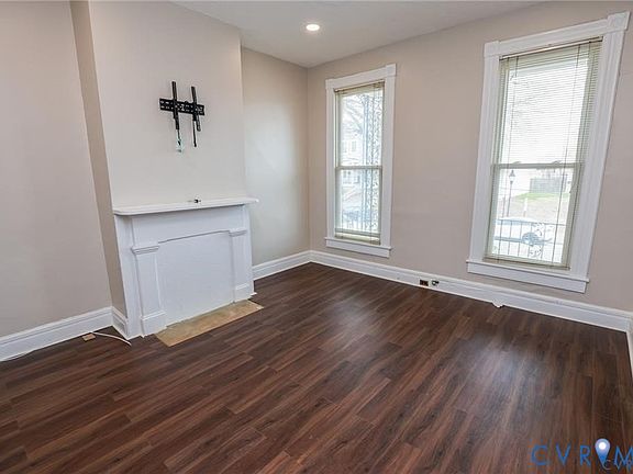 3rd image of 1407 W Clay St