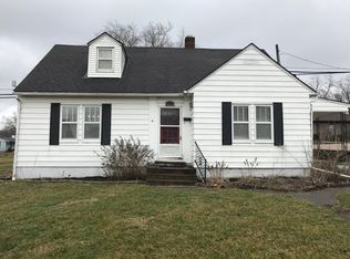 904 S Main St, Salem, IN 47167