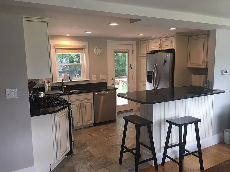 86 Hartford Rd — Photo 3