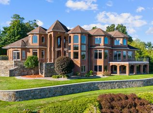 18 Stone Hill Dr, Rocky Hill, CT 06067