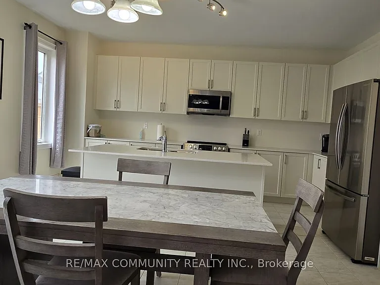 15 Hancock Cres — Photo 5