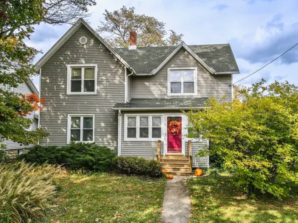 405 E Crawford St, Peotone, IL 60468