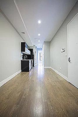 3rd image of 241 Jefferson St APT 2R