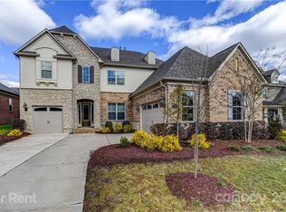 1710 Maple Oak Dr, Charlotte, NC 28270