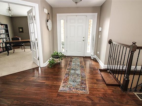 3rd image of 120 Chambers Dr