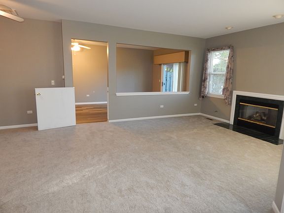 4th image of 21321 W Douglas Ln