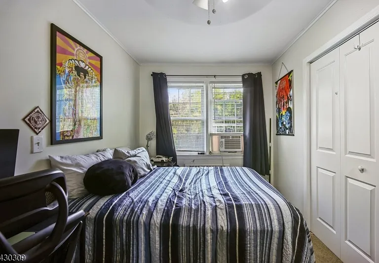 390 Morris Ave #8 — Photo 15