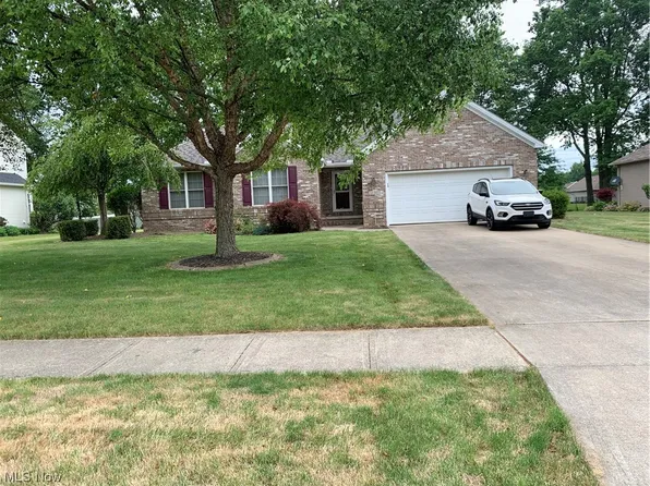 1037 Glendalough Dr, Grafton, OH 44044