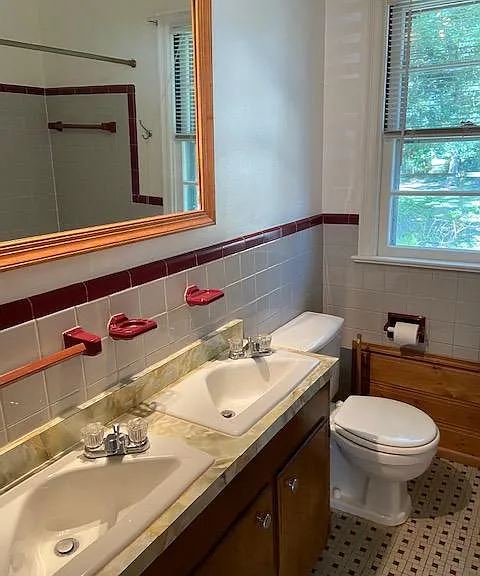 4820 Algonac Ave — Photo 6
