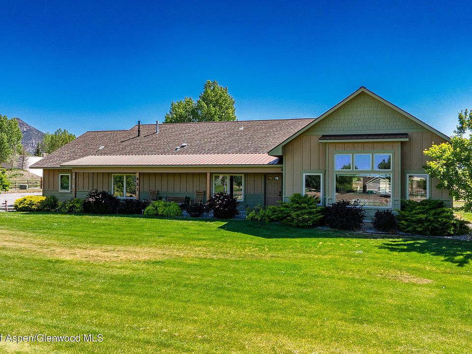 1st image of 421 N Meadow Dr