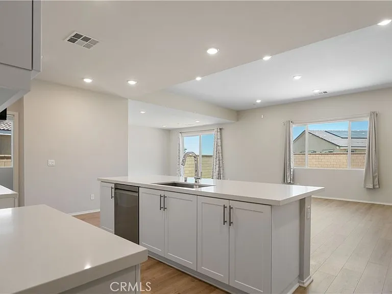 13925 Mesa View Dr — Photo 8