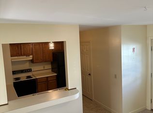 4 Circle Dr #B, Brewer, ME 04412