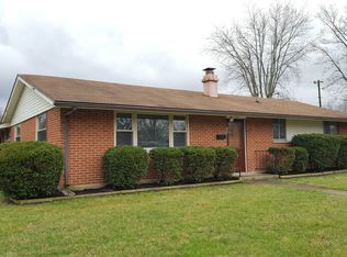 704 Macmillan Dr, Dayton, OH