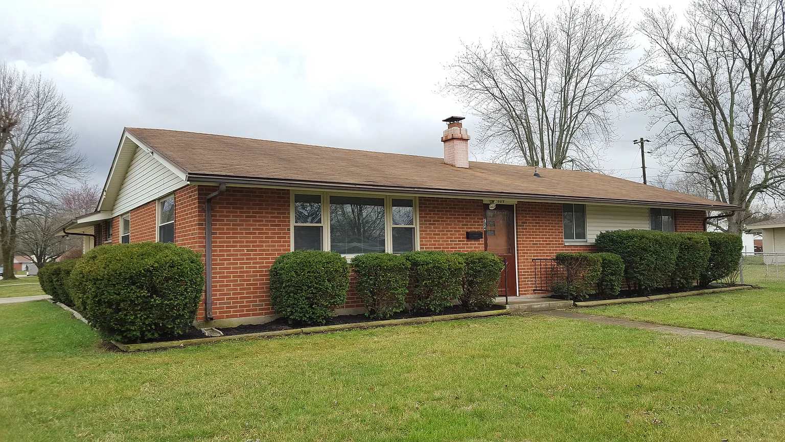 704 Macmillan Dr photo 1