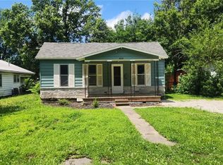 423 S Florida Ave, Columbus, KS 66725