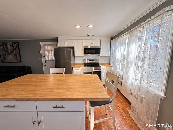 4th image of 121 Dorothy Road