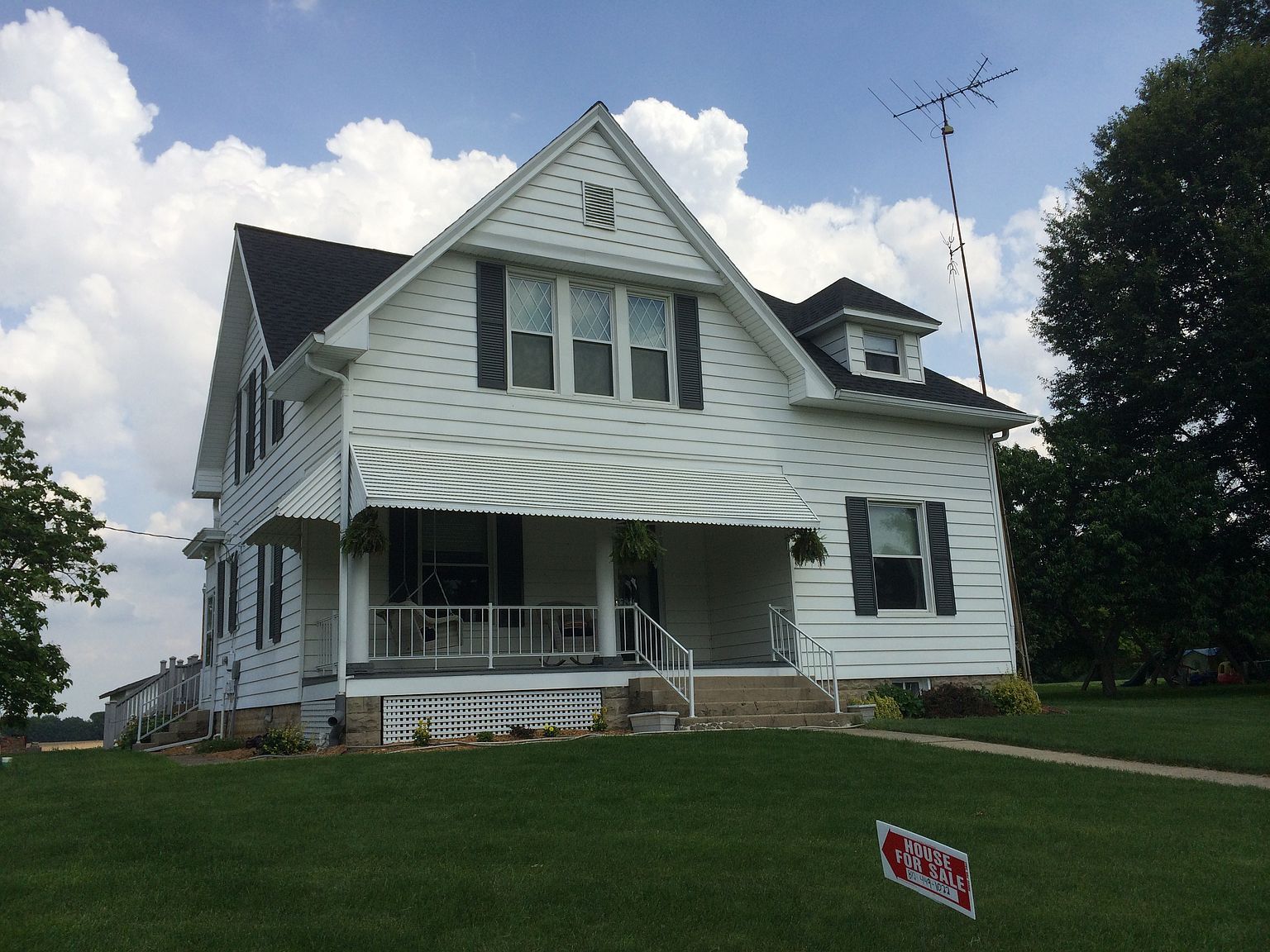 9761 Story St, Poseyville, IN 47633 Zillow