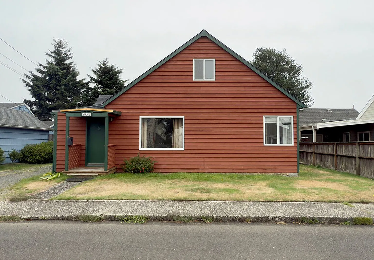 803 6th Ave, Seaside, OR 97138 — Photo 2
