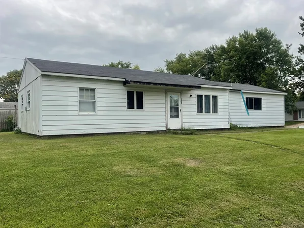 304 Rozelle St, Paris, IL 61944