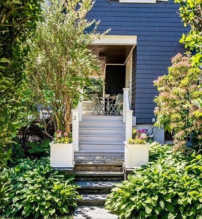 4th image of 2 Harvard St