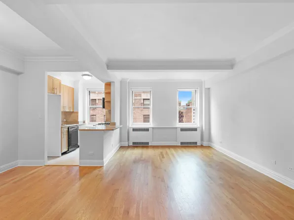 20 Park Avenue image 1 of 9