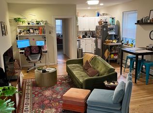 1417 Spruce St APT 3R, Philadelphia, PA 19102