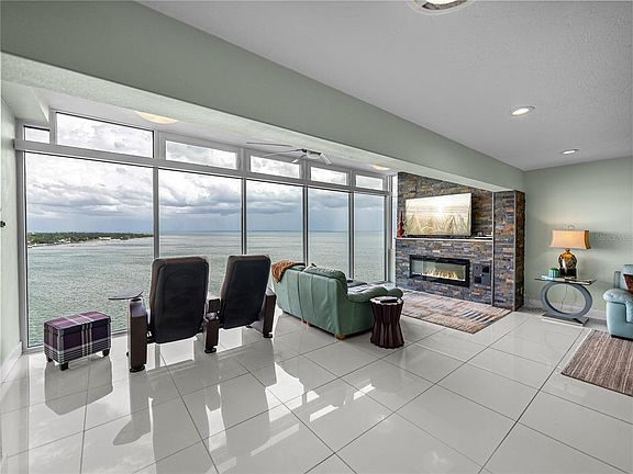 5th image of 7200 Sunshine Skyway Ln S APT 15F