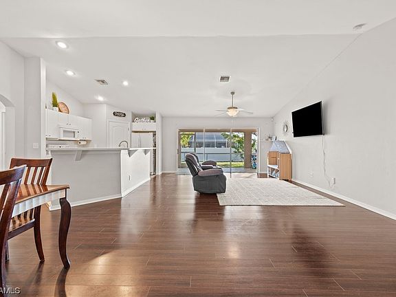 4th image of 4313 NW 36th Pl