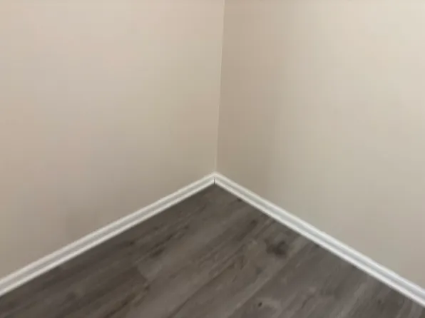 1 Lily Ct, Edison, NJ 08820