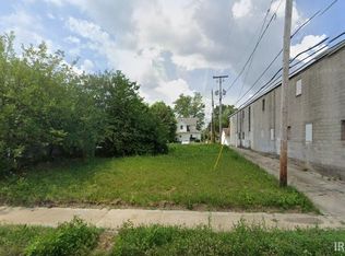 1113 S Elm St, Muncie, IN 47302
