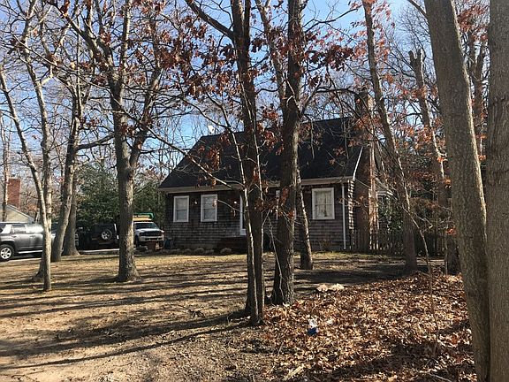 3rd image of 40 Hollyoak Ave