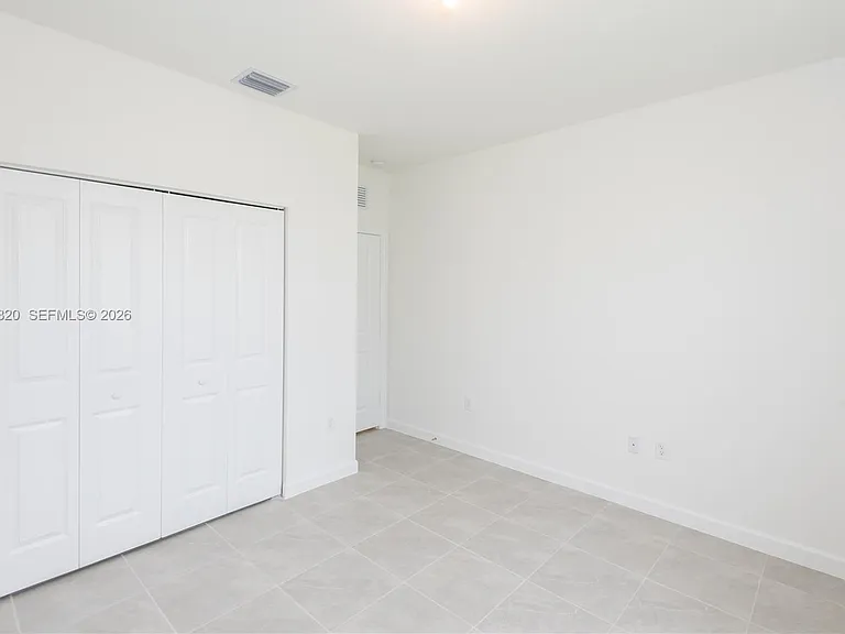 2631 SE 8th Ct #2631 — Photo 35