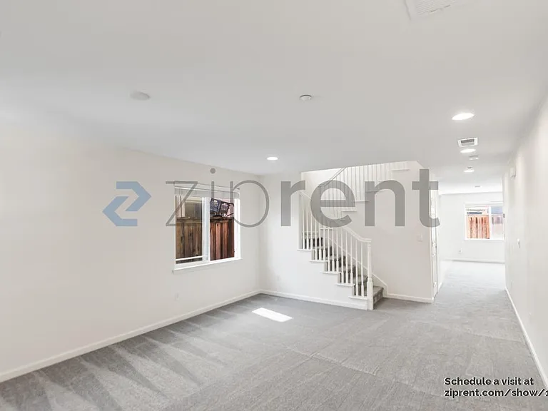 419 Malcolm Dr — Photo 8