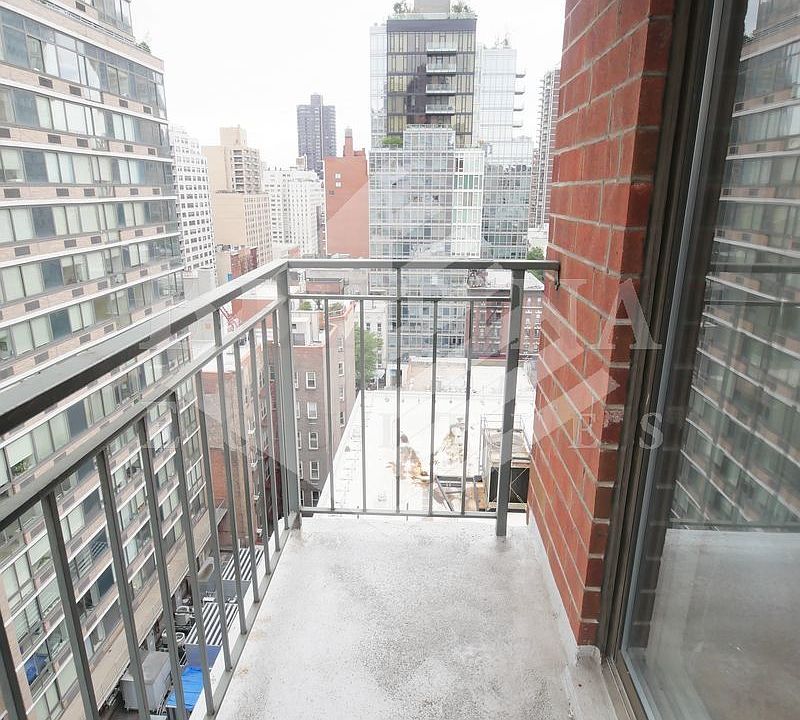 1st image of 225 E 85th St APT 1403